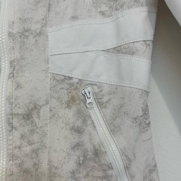 Zella Marble Active Zip-Up Jacket (FREE) - Picture 3 of 13